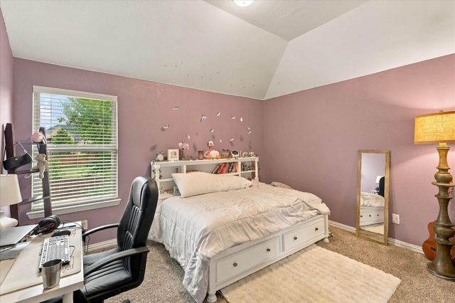 901 Hartford Court, Roanoke, TX 76262