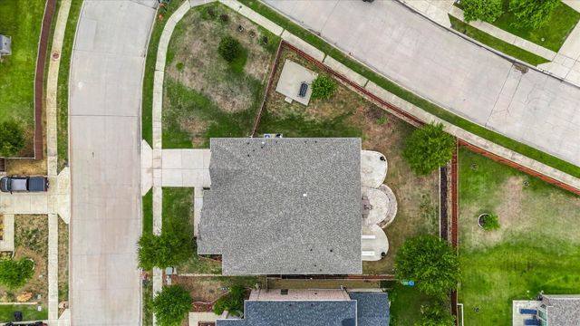 901 Hartford Court, Roanoke, TX 76262