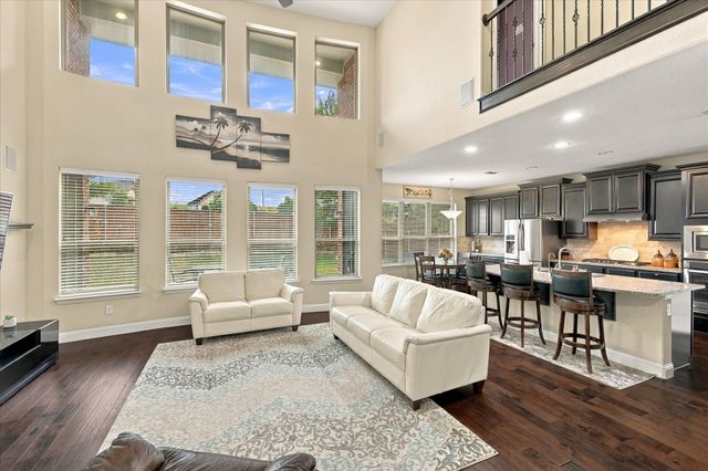 901 Hartford Court, Roanoke, TX 76262