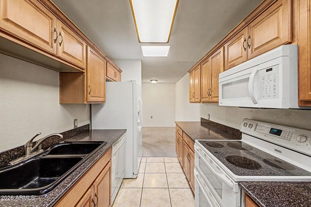 14300 W BELL Road 440, Surprise, AZ 85374