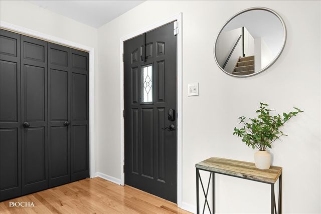 1012 Bainbridge Drive, Naperville, IL 60563