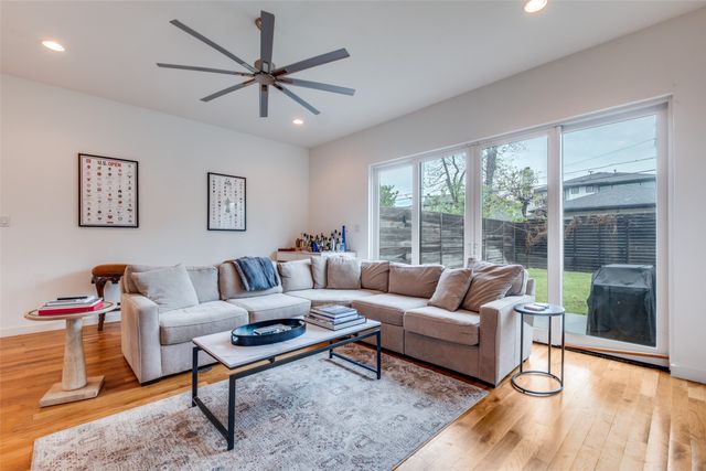 5427 Melrose Avenue, Dallas, TX 75206