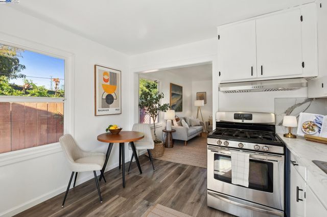 108 Cypress St D, Alameda, CA 94501