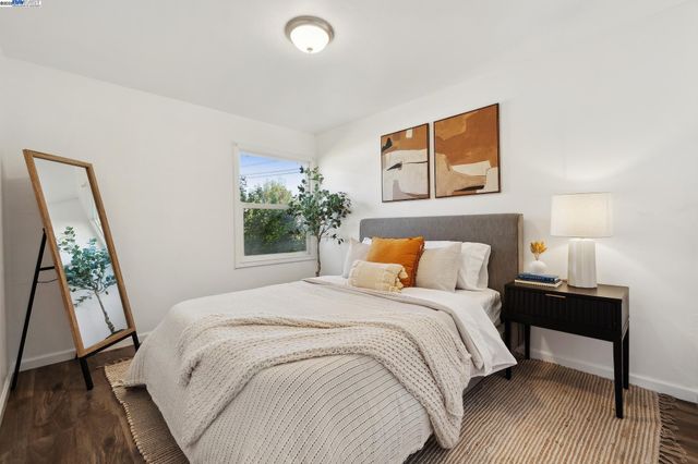 108 Cypress St D, Alameda, CA 94501