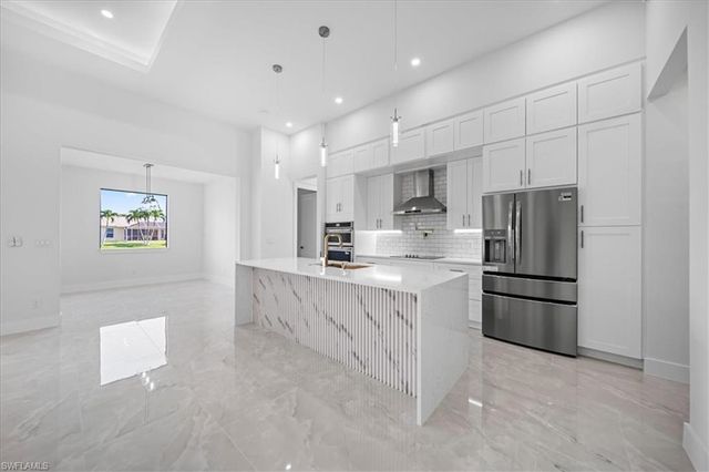 608 SW 20th TER, Cape Coral, FL 33991
