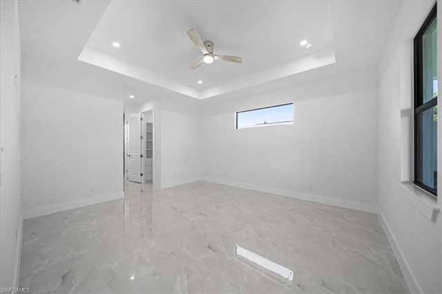 608 SW 20th TER, Cape Coral, FL 33991