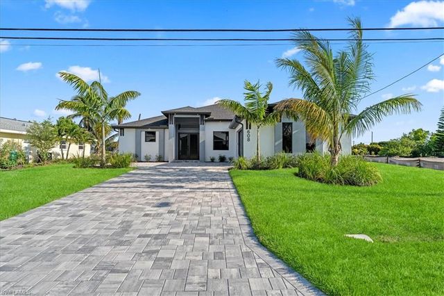 608 SW 20th TER, Cape Coral, FL 33991