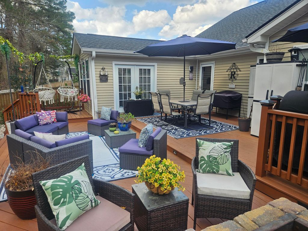 Image 5 of property listing at 144 Veranda Drive, Summerville, SC 29485