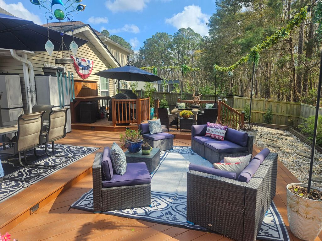 Image 8 of property listing at 144 Veranda Drive, Summerville, SC 29485