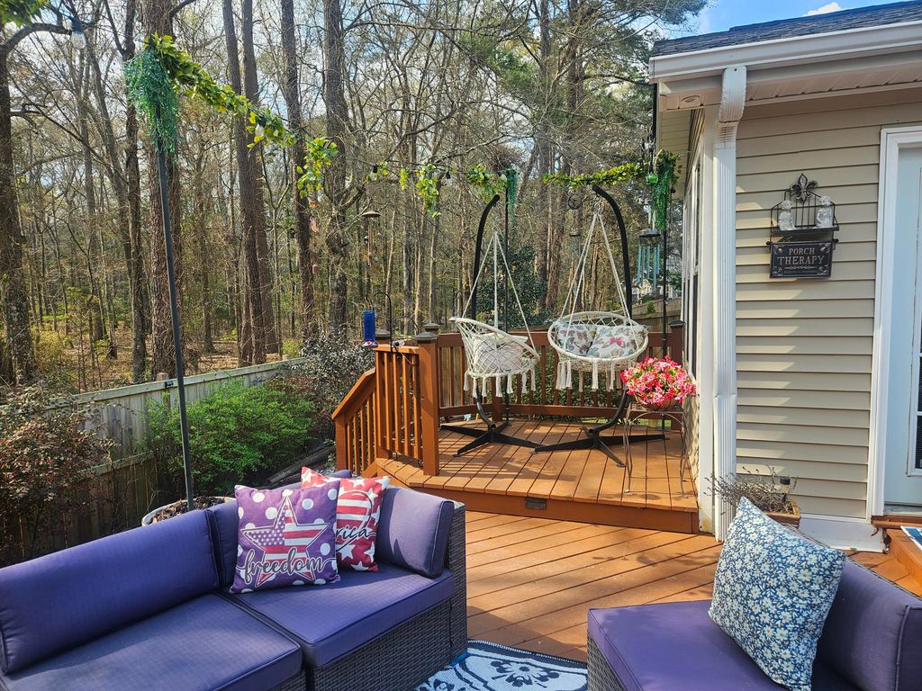 Image 9 of property listing at 144 Veranda Drive, Summerville, SC 29485