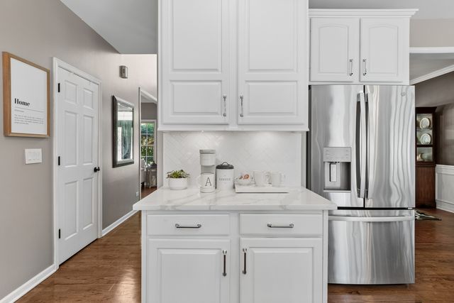 2236 Stowe Circle, Naperville, IL 60564