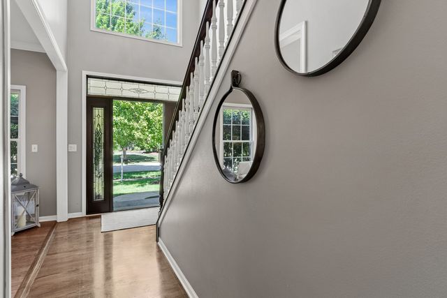 2236 Stowe Circle, Naperville, IL 60564