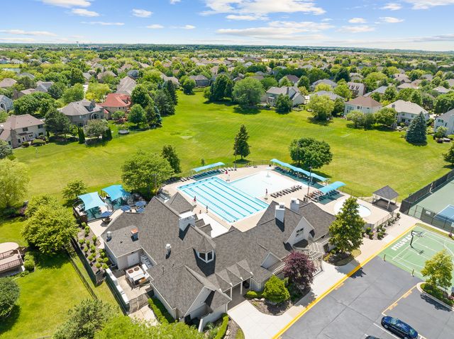 2236 Stowe Circle, Naperville, IL 60564