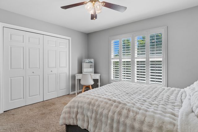 2236 Stowe Circle, Naperville, IL 60564