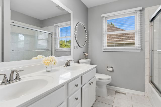 2236 Stowe Circle, Naperville, IL 60564