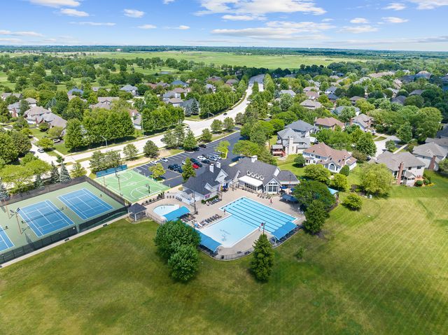 2236 Stowe Circle, Naperville, IL 60564