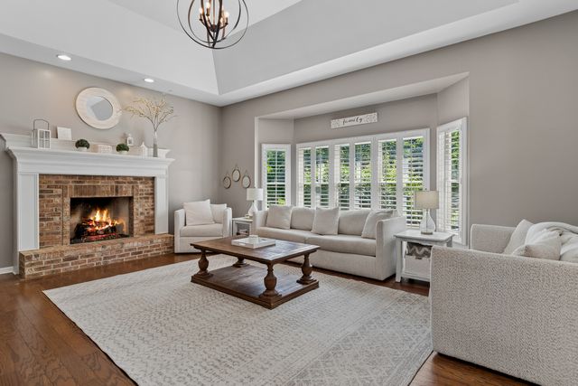 2236 Stowe Circle, Naperville, IL 60564