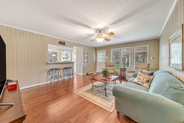 1330 Foxwood Road, Houston, TX 77008