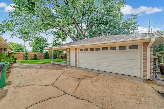 1330 Foxwood Road, Houston, TX 77008
