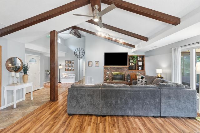 6335 Tanbark Trail, Fort Wayne, IN 46835