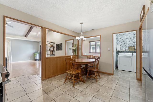 6335 Tanbark Trail, Fort Wayne, IN 46835