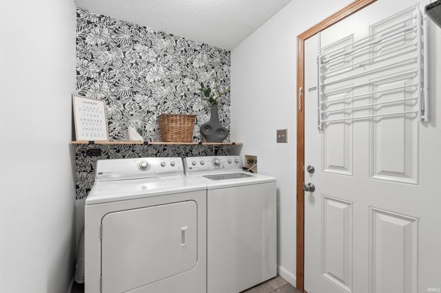 6335 Tanbark Trail, Fort Wayne, IN 46835