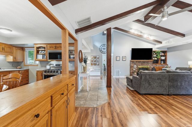6335 Tanbark Trail, Fort Wayne, IN 46835