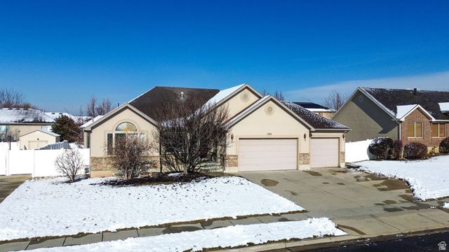 1392 W 2175 S, Syracuse, UT 84075