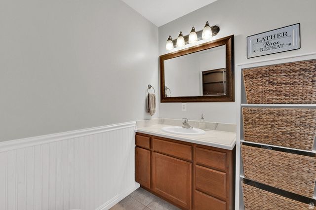 1392 W 2175 S, Syracuse, UT 84075