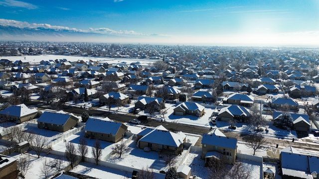 1392 W 2175 S, Syracuse, UT 84075