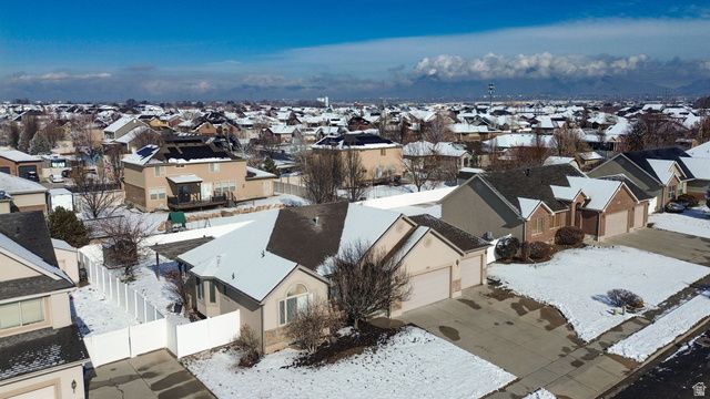1392 W 2175 S, Syracuse, UT 84075