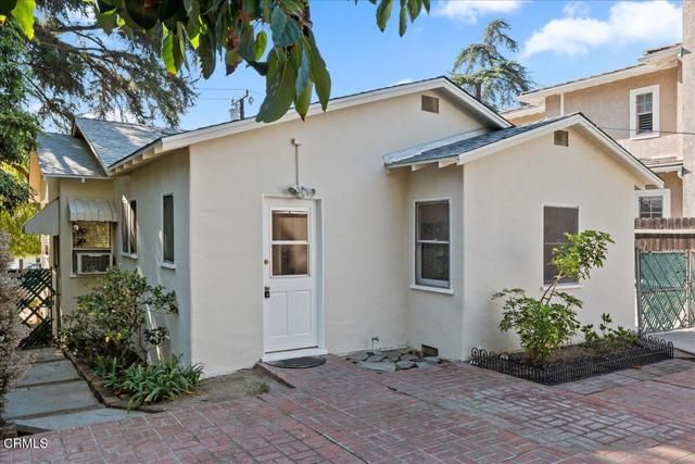 661 W Alegria Avenue, Sierra Madre, CA 91024