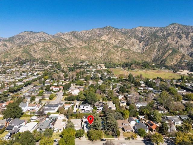 661 W Alegria Avenue, Sierra Madre, CA 91024