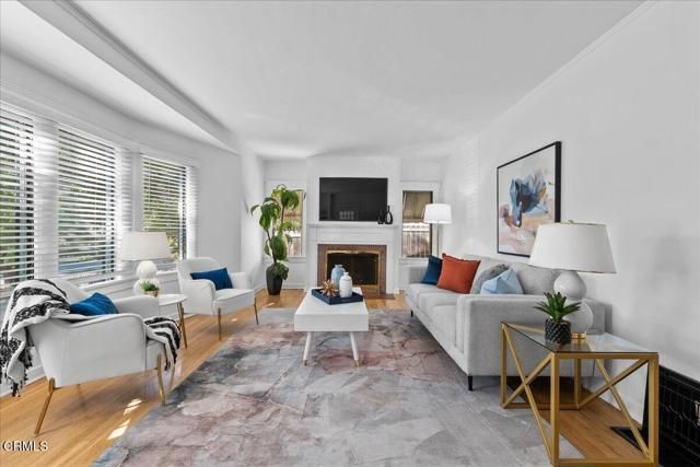 661 W Alegria Avenue, Sierra Madre, CA 91024