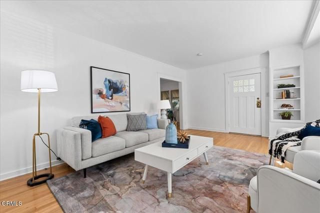 661 W Alegria Avenue, Sierra Madre, CA 91024