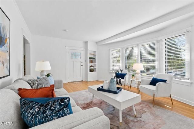 661 W Alegria Avenue, Sierra Madre, CA 91024