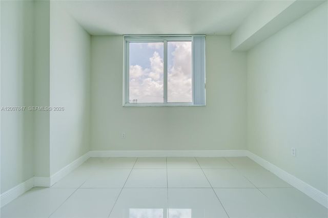 1871 NW S River Dr 802, Miami, FL 33125