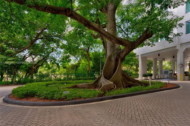 1871 NW S River Dr 802, Miami, FL 33125