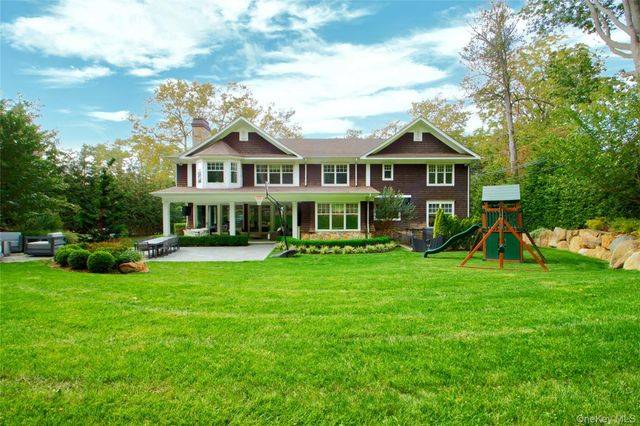 35 Mimosa Drive, East Hills, NY 11576