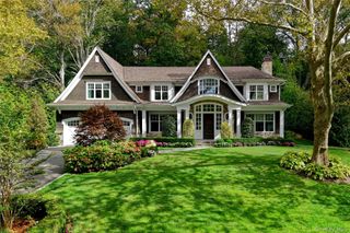 35 Mimosa Drive, East Hills, NY 11576