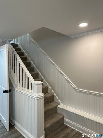 44 Hillside Avenue, New Canaan, CT 06840