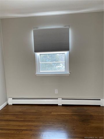 44 Hillside Avenue, New Canaan, CT 06840