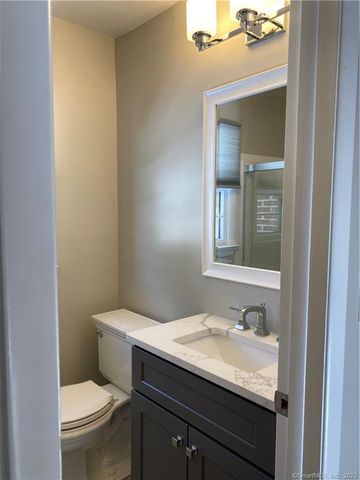 44 Hillside Avenue, New Canaan, CT 06840