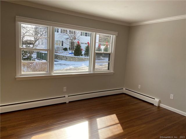 44 Hillside Avenue, New Canaan, CT 06840