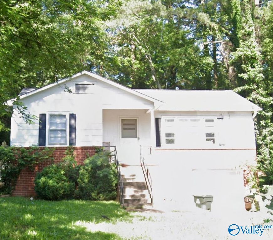 318 Spring Street, Athens, AL 35611