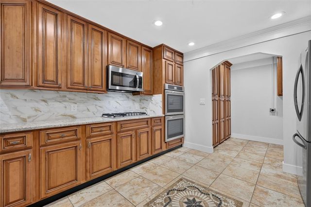 33350 E LAKE JOANNA DRIVE, Eustis, FL 32736