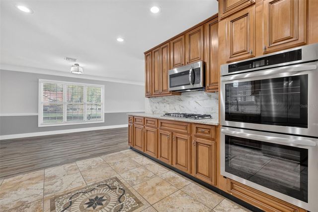 33350 E LAKE JOANNA DRIVE, Eustis, FL 32736