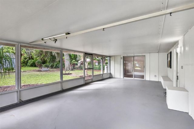 33350 E LAKE JOANNA DRIVE, Eustis, FL 32736