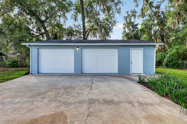 33350 E LAKE JOANNA DRIVE, Eustis, FL 32736