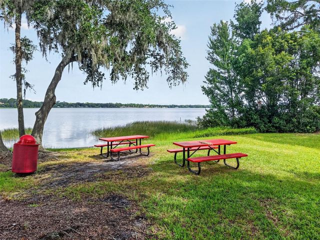 33350 E LAKE JOANNA DRIVE, Eustis, FL 32736